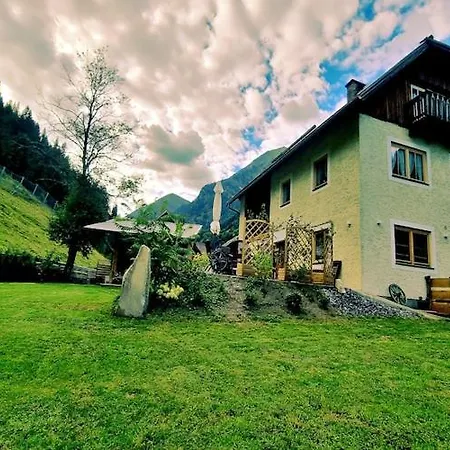 Near Slopes, Cleaning Included * Muhr